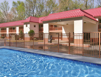 6 Ga Airport East Hotel